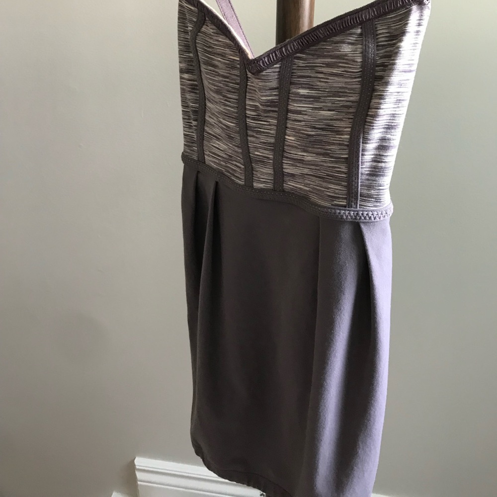 Lululemon tank top!!